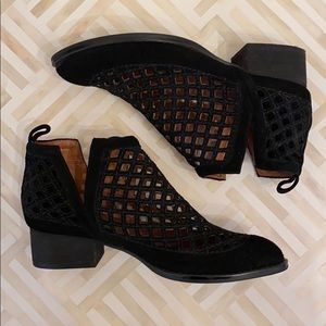 Jeffrey Campbell Taggart Booties
